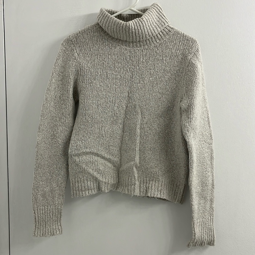 Brandy Melville Sweater